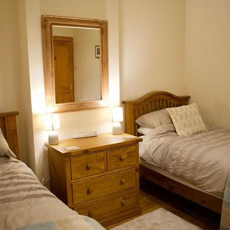 Newly Refurbed Home With Free Parking EDI Eksteriør bilde
