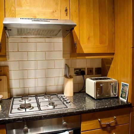 Newly Refurbed Home With Free Parking EDI Eksteriør bilde
