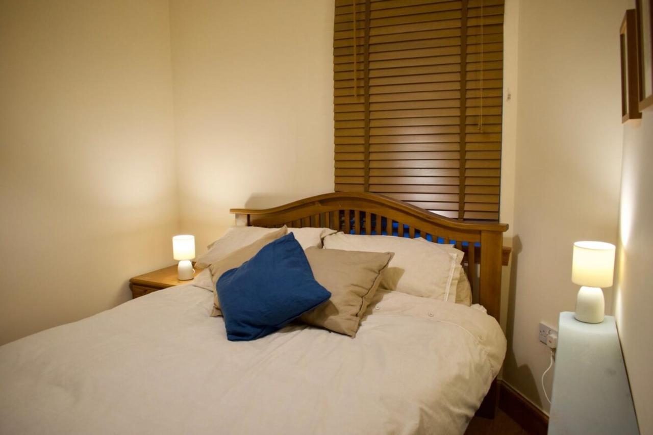 Newly Refurbed Home With Free Parking EDI Eksteriør bilde