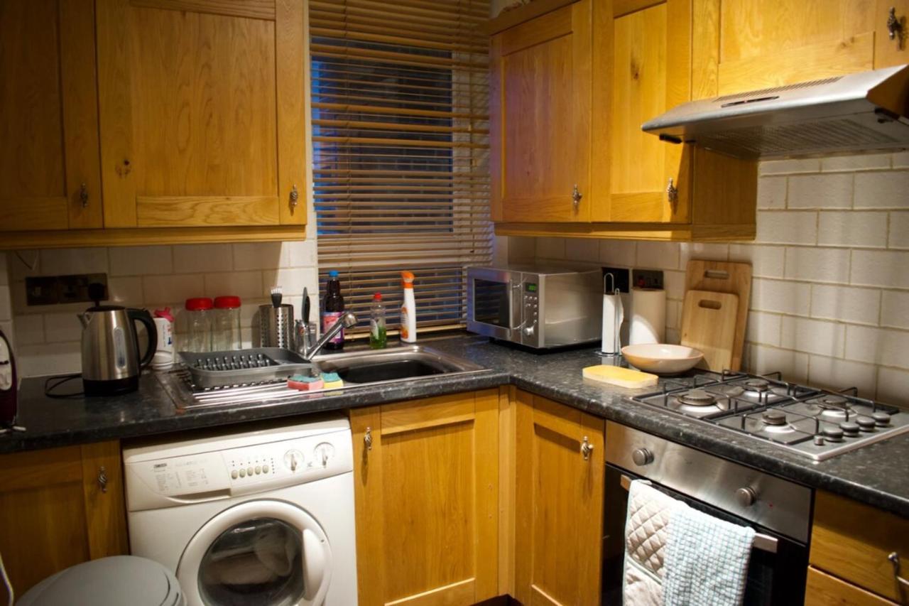 Newly Refurbed Home With Free Parking EDI Eksteriør bilde